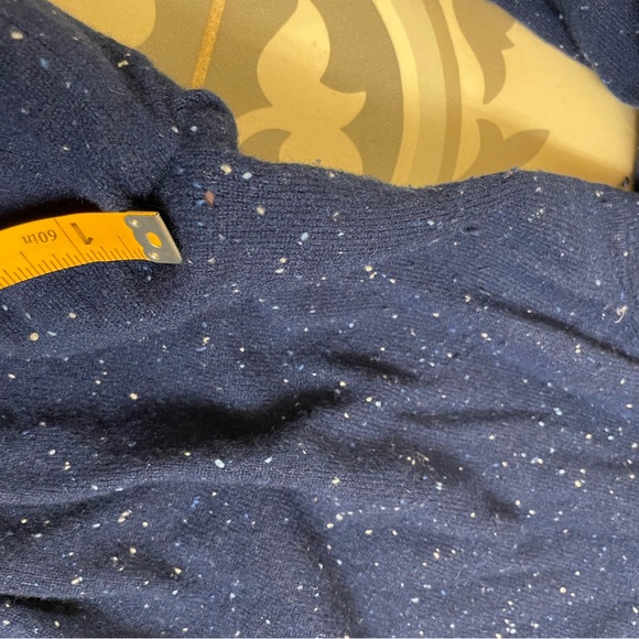 Theory Cashmere sweater - Picture 8 of 9